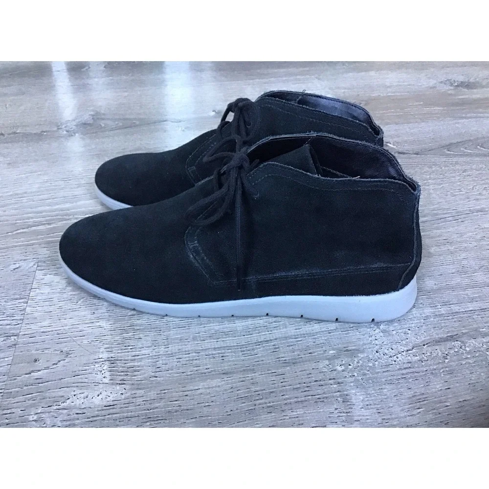 UGG Colin Chukka Boots Mens Size 12 Black Leather Mid Lace Up Sneakers 1096031